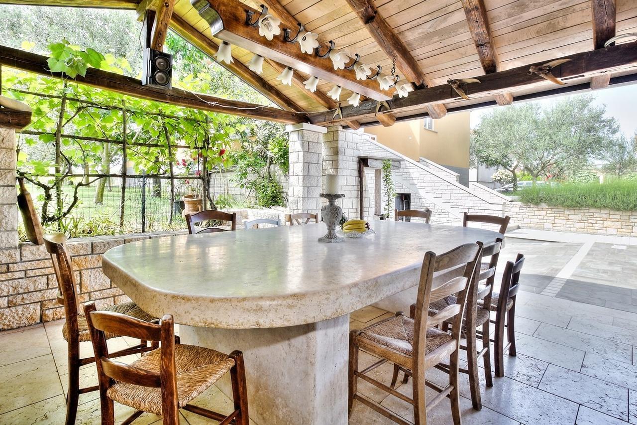 Lana House With Apartment Petrovija Luaran gambar